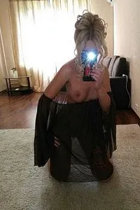 Девушка Лора, фото и отзывы