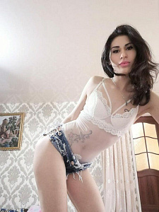 Алсу — эротические фото